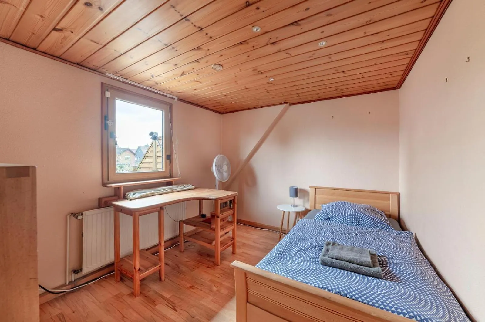 Cozy Villa With Garden, Balcony And Parking Area In Duesseldorf Apartment Düsseldorf