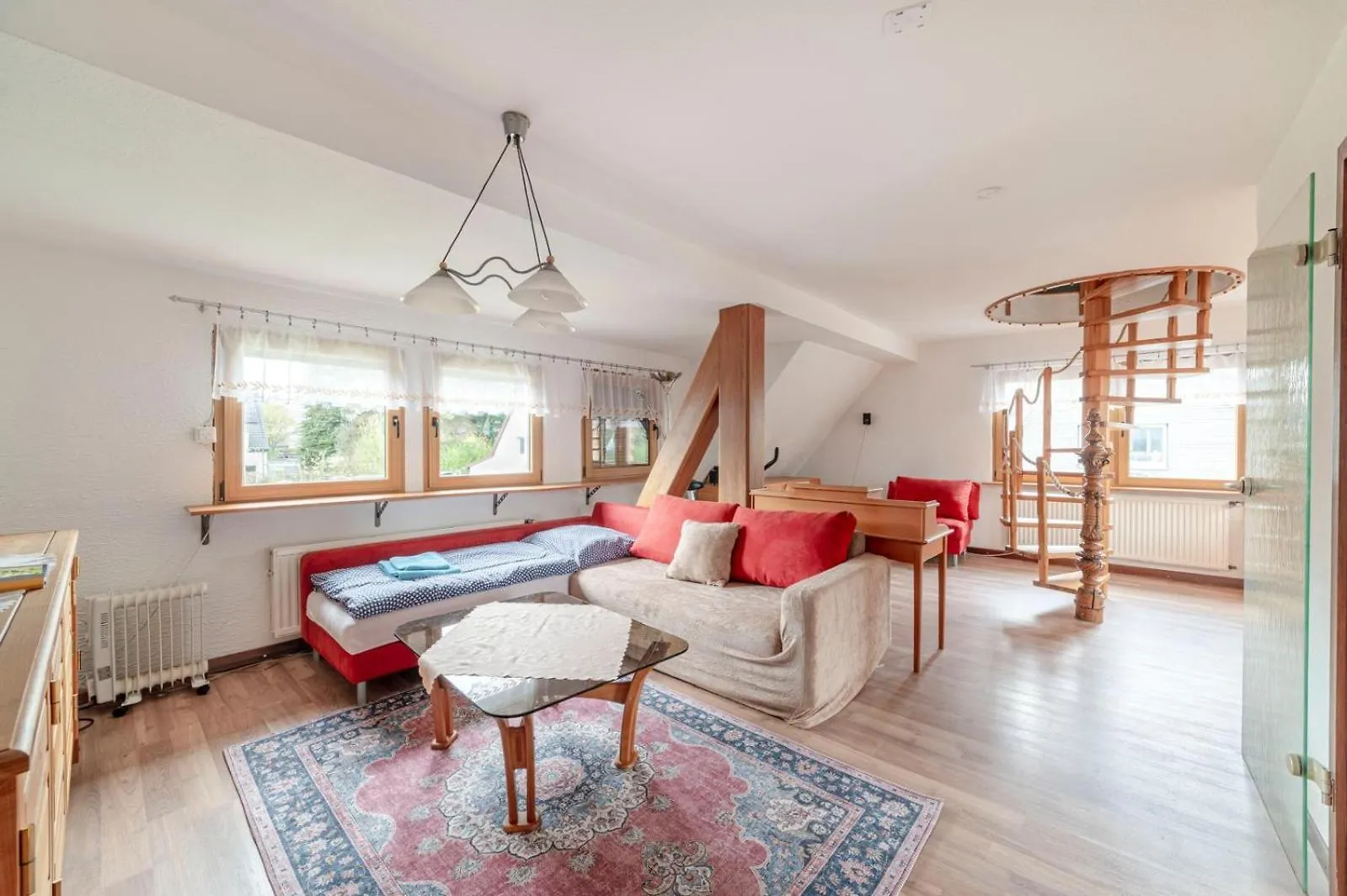Apartment Cozy Villa With Garden, Balcony And Parking Area In Duesseldorf Deutschland